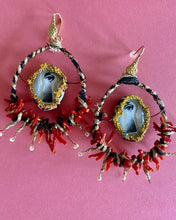Load image into Gallery viewer, Big  circular earrings  with design of Piero Fornasetti with coral and pearls silver 925
