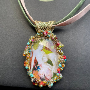 Necklace with pendent representing a detail of the Garden of Earthly Delights painted by Hieronymus Bosh