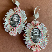 Carica l&#39;immagine nel visualizzatore di Gallery, Earrings Dali style
