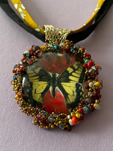 Load image into Gallery viewer, Necklace with pendent of  yellow butterfly
