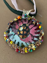 Load image into Gallery viewer, Necklace with ladybug
